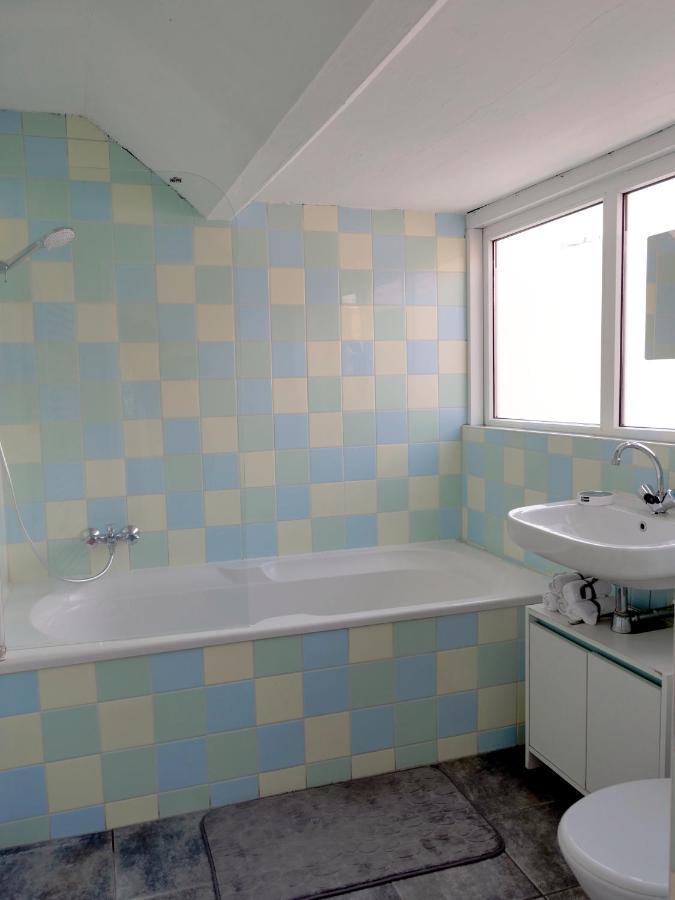 The Diesel Bed And Breakfast Rotterdam Luaran gambar