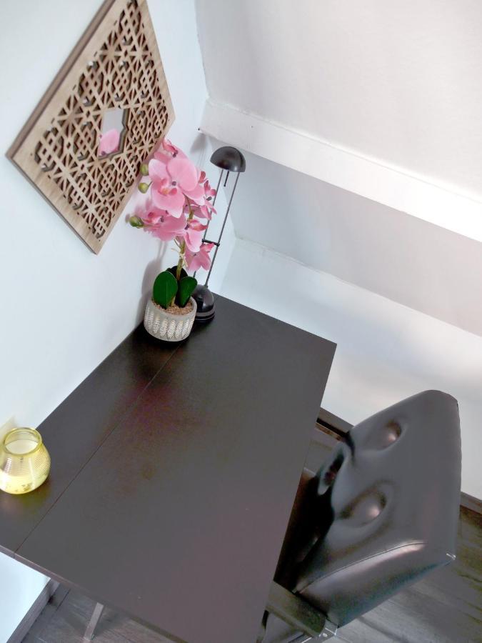 The Diesel Bed And Breakfast Rotterdam Luaran gambar
